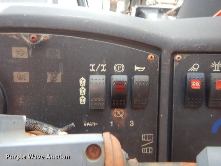 image for item IN9504 2015 JLG G10-43A  telehandler