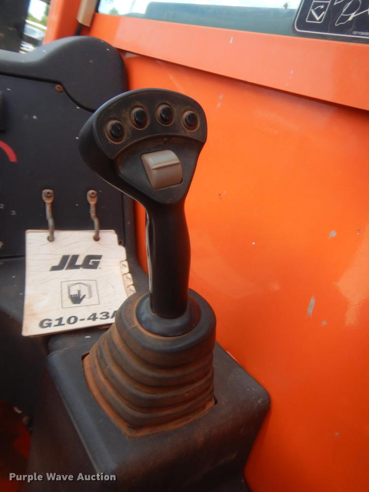 image for item IN9504 2015 JLG G10-43A  telehandler