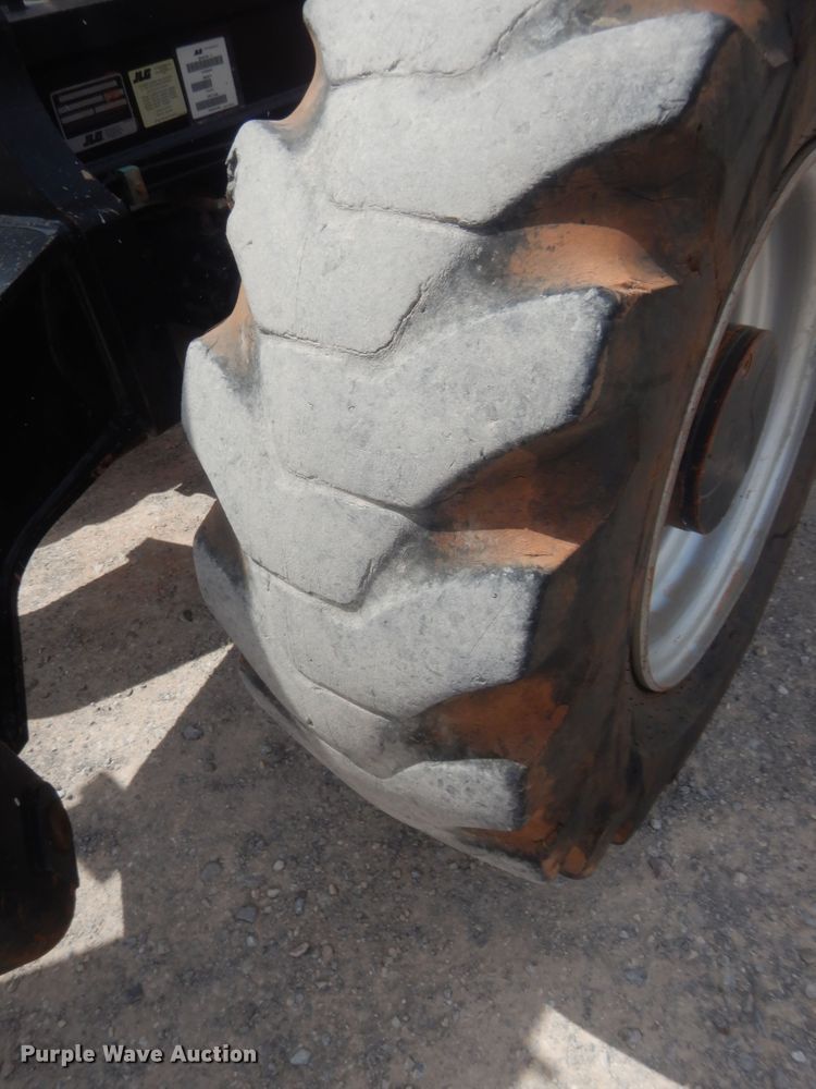 image for item IN9504 2015 JLG G10-43A  telehandler