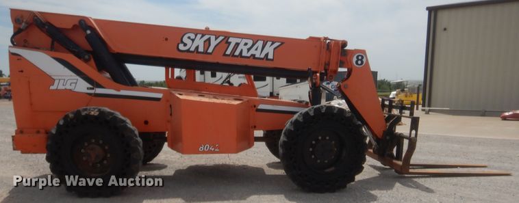 image for item IN9505 2005 SkyTrack 8042  telehandler