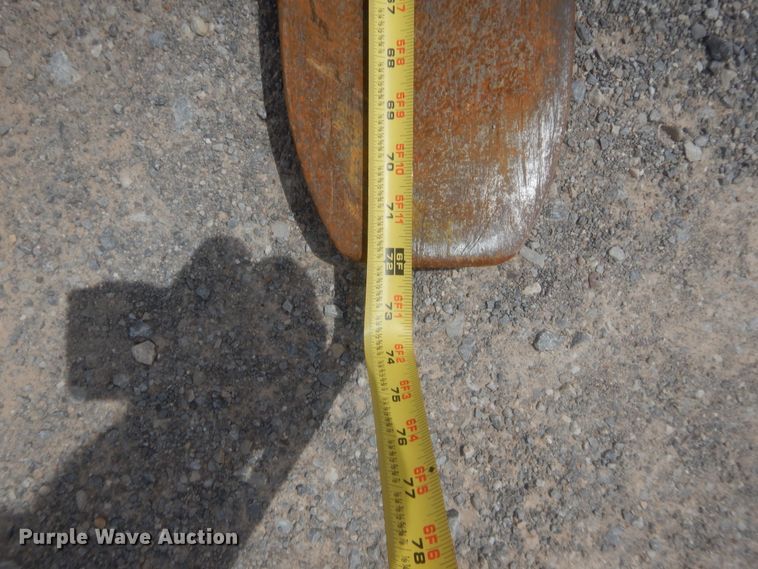 image for item IN9505 2005 SkyTrack 8042  telehandler