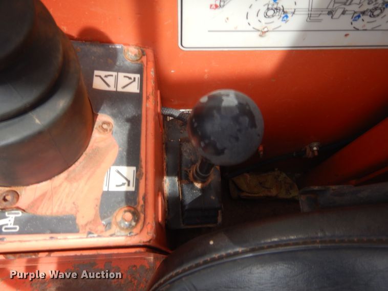 image for item IN9505 2005 SkyTrack 8042  telehandler