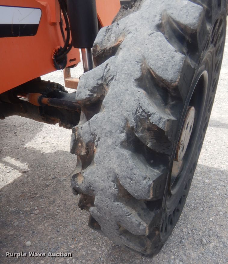 image for item IN9505 2005 SkyTrack 8042  telehandler