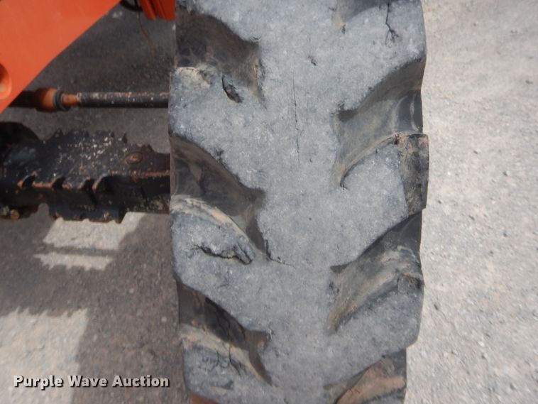 image for item IN9505 2005 SkyTrack 8042  telehandler