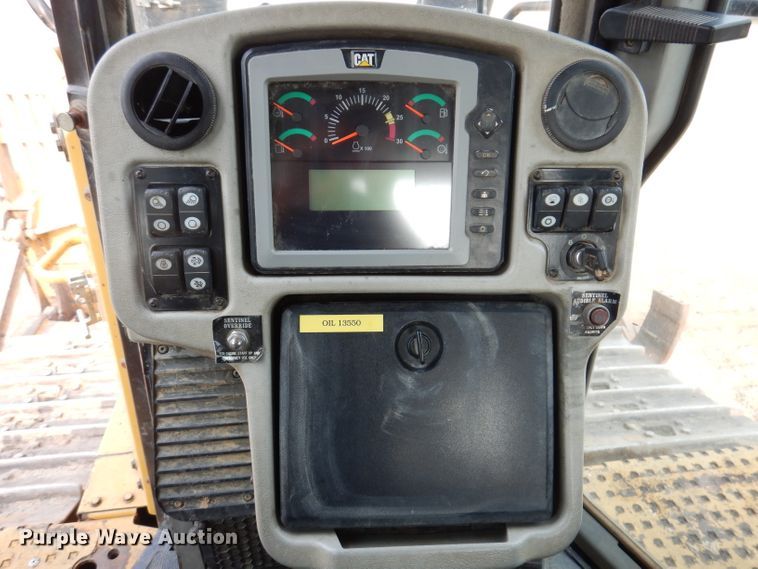 image for item IN9805 2013 Caterpillar D6T LGP  dozer
