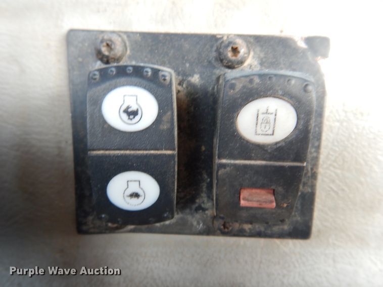 image for item IN9805 2013 Caterpillar D6T LGP  dozer