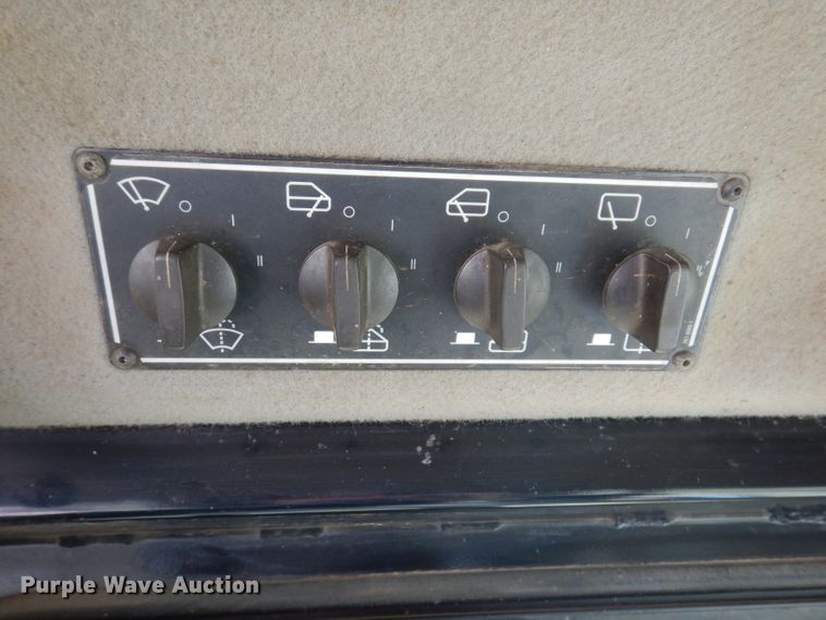 image for item IN9805 2013 Caterpillar D6T LGP  dozer