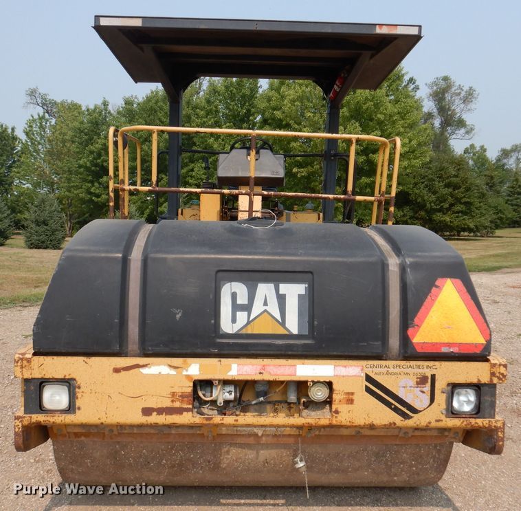 image for item IN9808 1998 Caterpillar CB634C  double drum vibratory roller