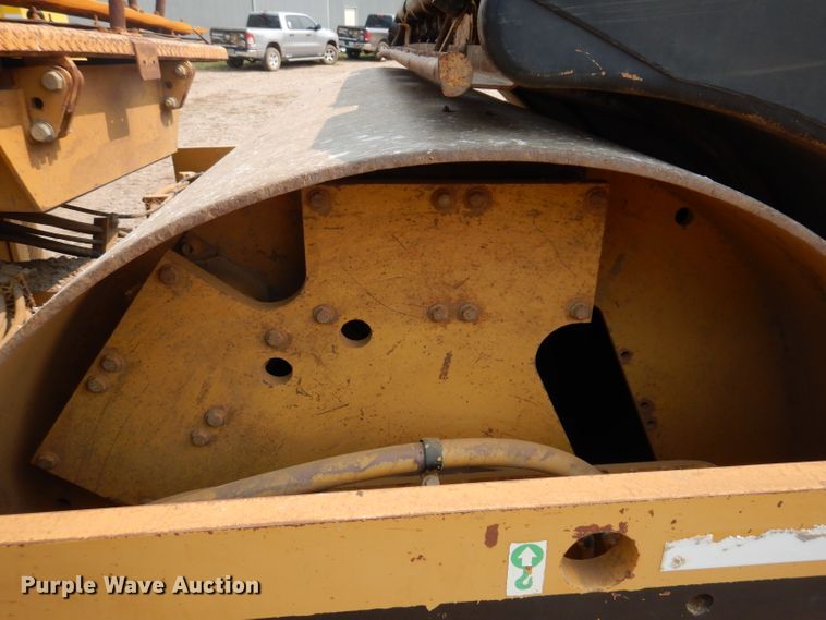 image for item IN9808 1998 Caterpillar CB634C  double drum vibratory roller