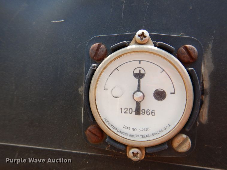 image for item IN9808 1998 Caterpillar CB634C  double drum vibratory roller