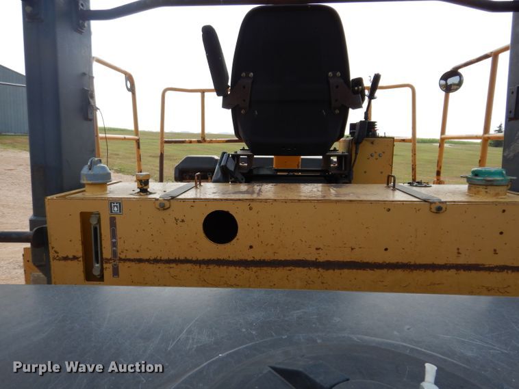 image for item IN9808 1998 Caterpillar CB634C  double drum vibratory roller