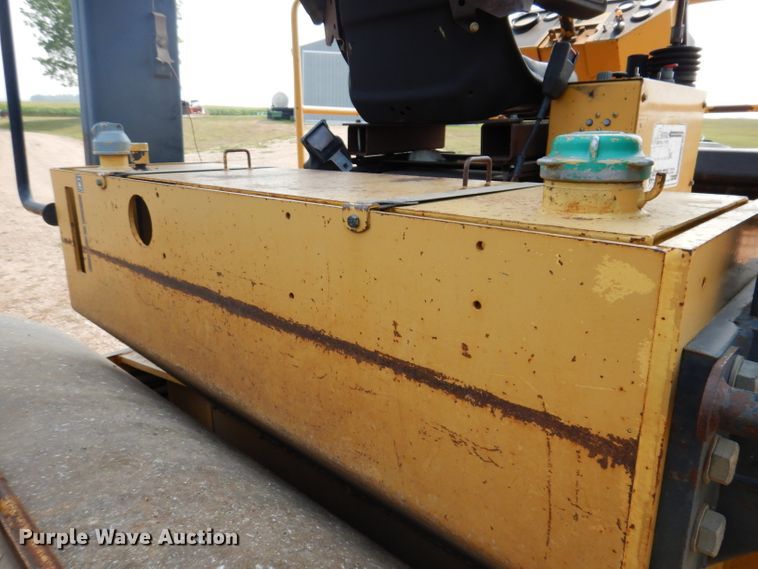 image for item IN9808 1998 Caterpillar CB634C  double drum vibratory roller