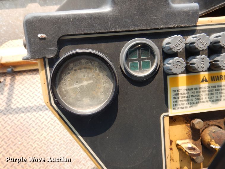 image for item IN9808 1998 Caterpillar CB634C  double drum vibratory roller