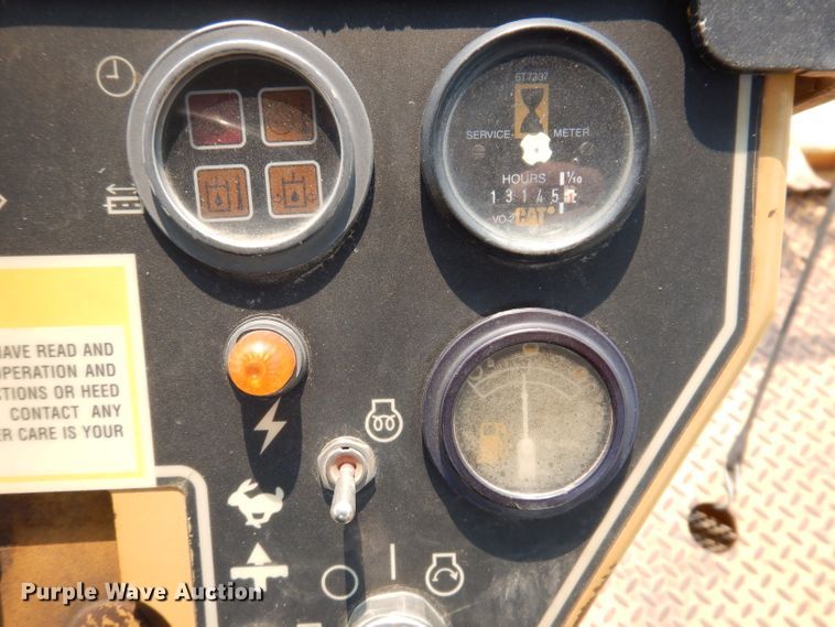 image for item IN9808 1998 Caterpillar CB634C  double drum vibratory roller