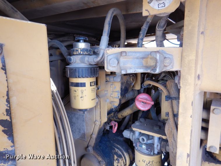 image for item IN9808 1998 Caterpillar CB634C  double drum vibratory roller