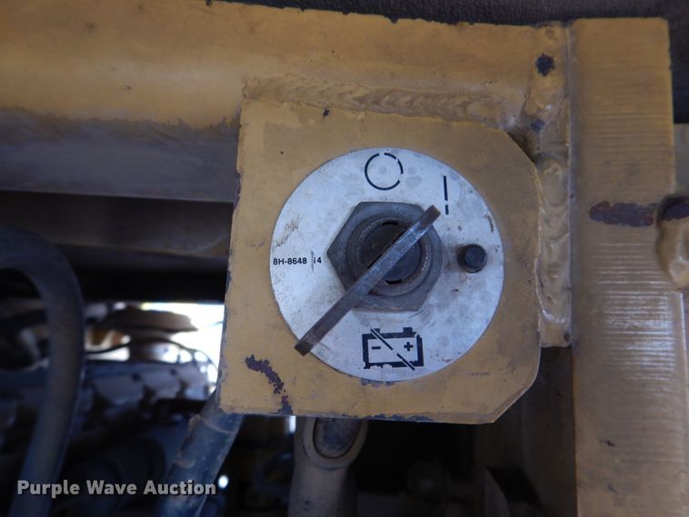 image for item IN9808 1998 Caterpillar CB634C  double drum vibratory roller