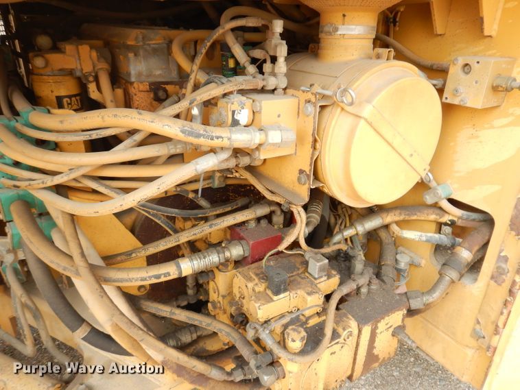 image for item IN9808 1998 Caterpillar CB634C  double drum vibratory roller