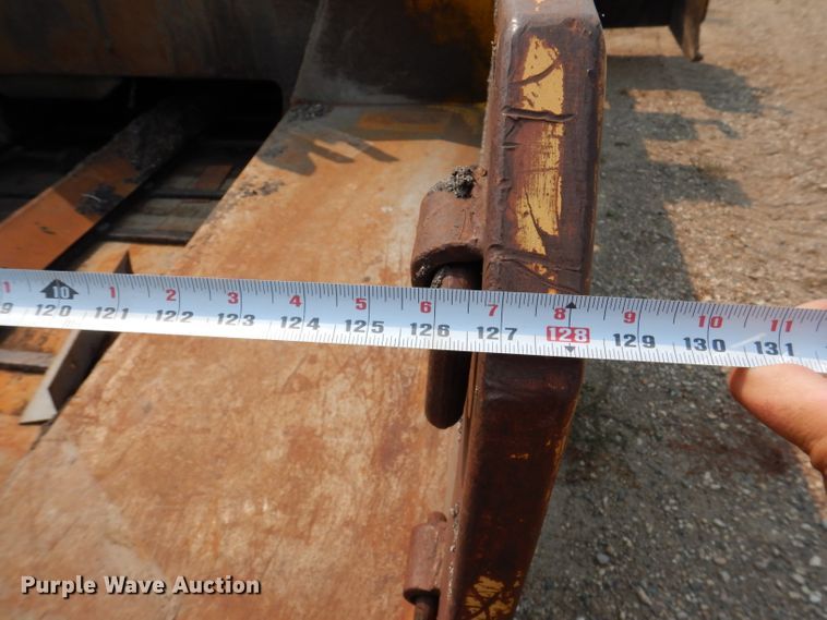 image for item IN9809 1996 Blaw Knox PF-5510  paver