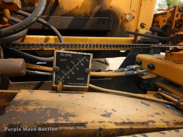 image for item IN9809 1996 Blaw Knox PF-5510  paver