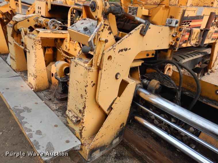 image for item IN9809 1996 Blaw Knox PF-5510  paver