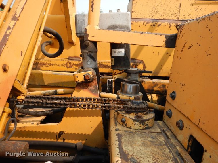 image for item IN9809 1996 Blaw Knox PF-5510  paver