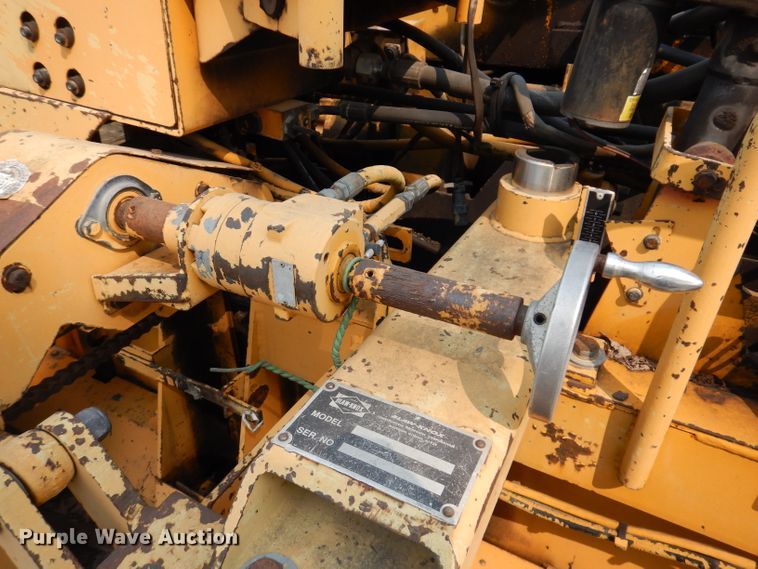 image for item IN9809 1996 Blaw Knox PF-5510  paver