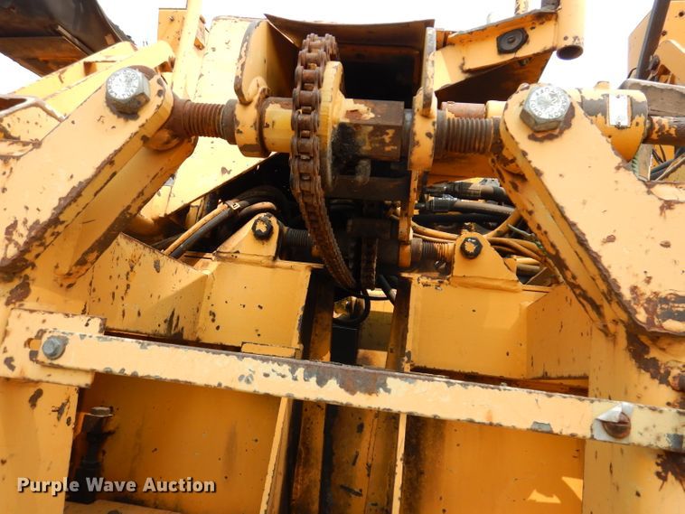 image for item IN9809 1996 Blaw Knox PF-5510  paver