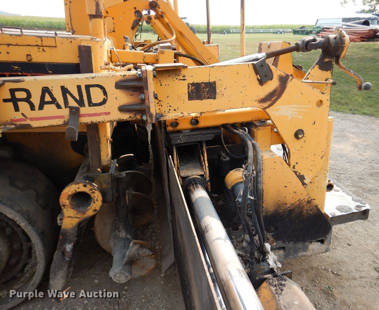 image for item IN9809 1996 Blaw Knox PF-5510  paver