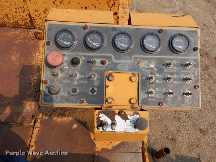 image for item IN9809 1996 Blaw Knox PF-5510  paver