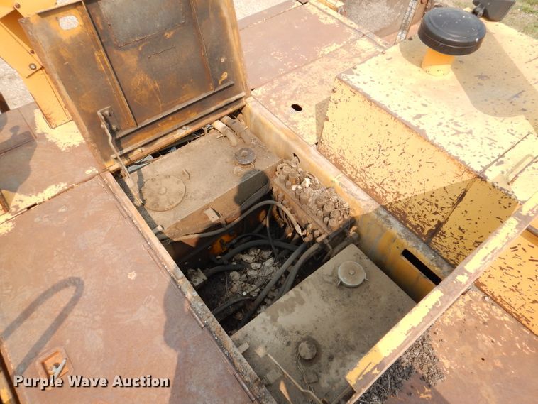 image for item IN9809 1996 Blaw Knox PF-5510  paver