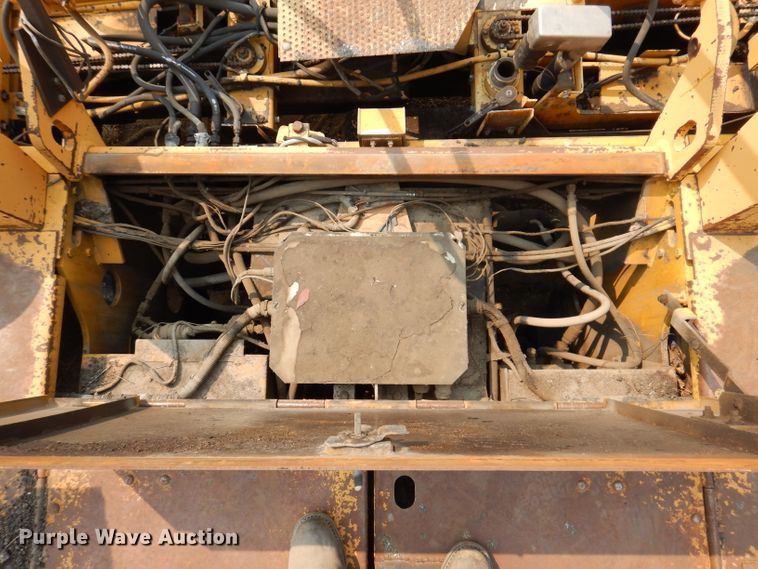 image for item IN9809 1996 Blaw Knox PF-5510  paver