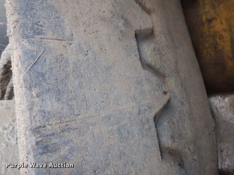 image for item IN9809 1996 Blaw Knox PF-5510  paver