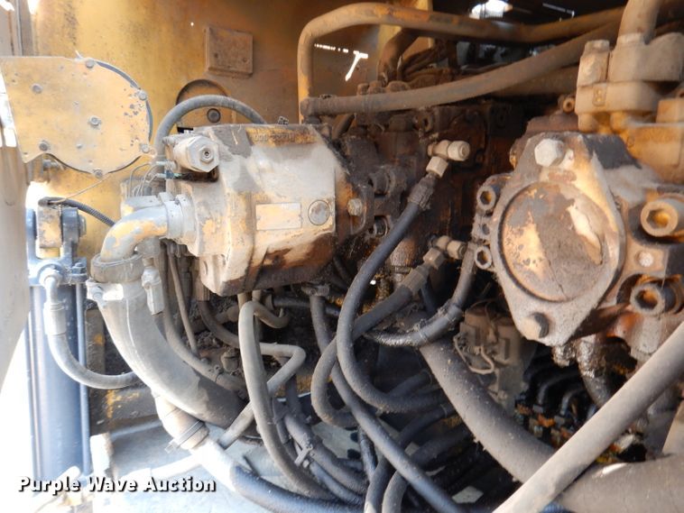 image for item IN9809 1996 Blaw Knox PF-5510  paver