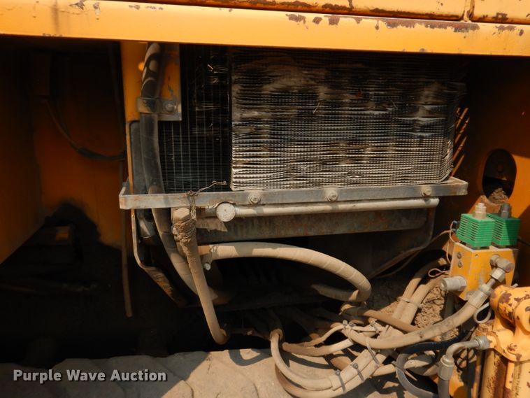 image for item IN9809 1996 Blaw Knox PF-5510  paver