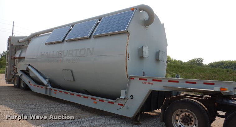 image for item IN9820 2012 Mertz Manufacturing PS-2500  sand silo trailer
