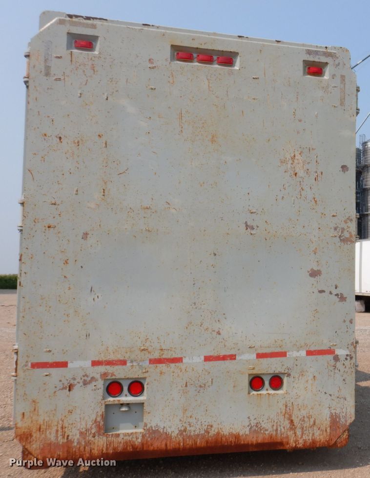 image for item IN9820 2012 Mertz Manufacturing PS-2500  sand silo trailer