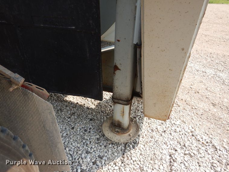 image for item IN9820 2012 Mertz Manufacturing PS-2500  sand silo trailer