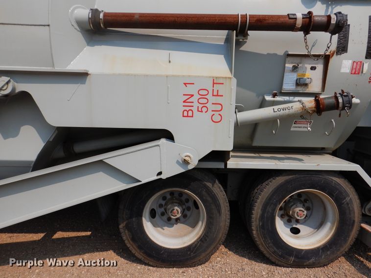 image for item IN9820 2012 Mertz Manufacturing PS-2500  sand silo trailer