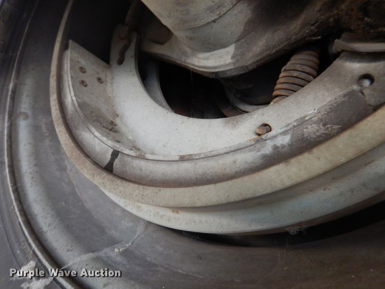 image for item IN9820 2012 Mertz Manufacturing PS-2500  sand silo trailer