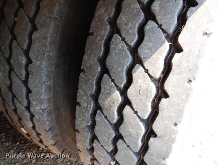 image for item IN9820 2012 Mertz Manufacturing PS-2500  sand silo trailer