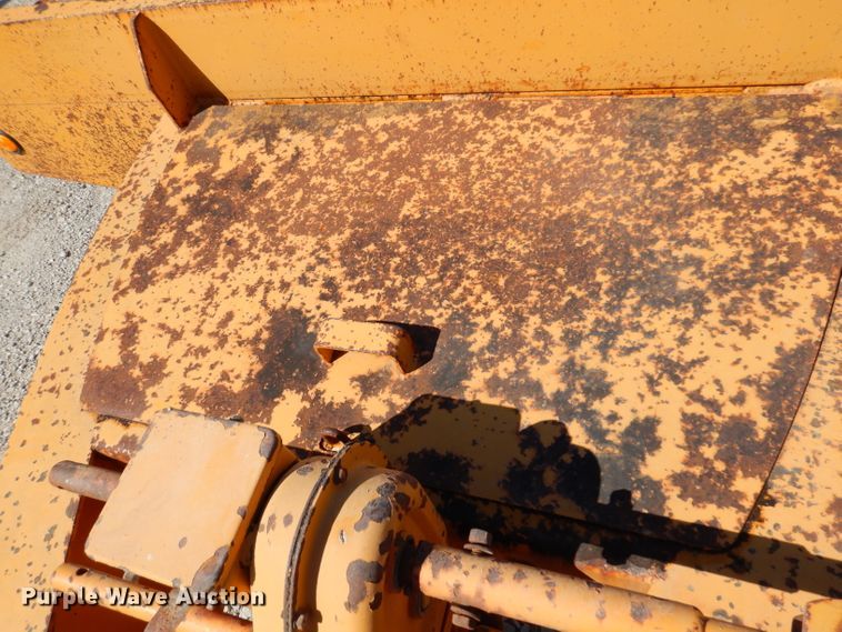 image for item IN9854 2005 Winston 40K  equipment trailer