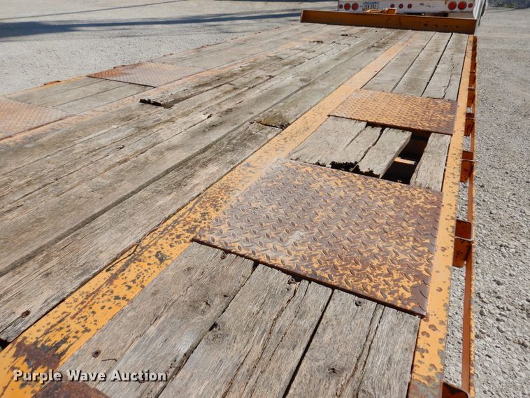 image for item IN9854 2005 Winston 40K  equipment trailer