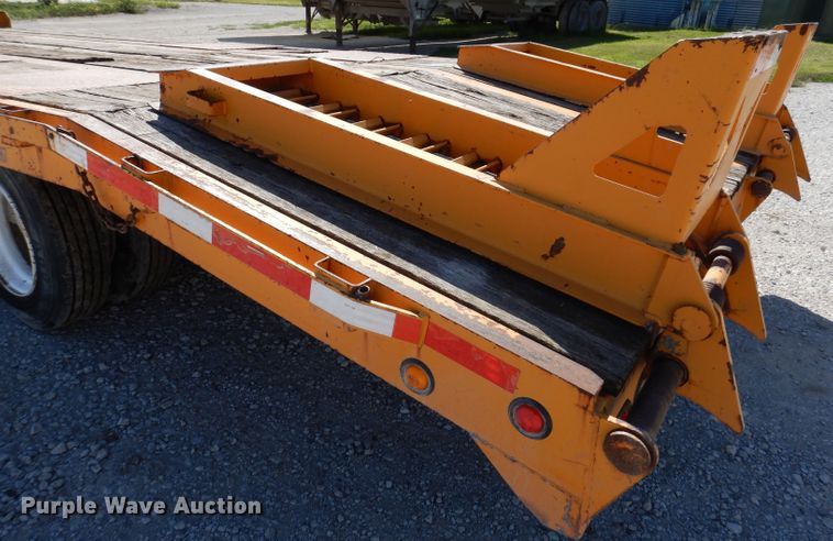 image for item IN9854 2005 Winston 40K  equipment trailer