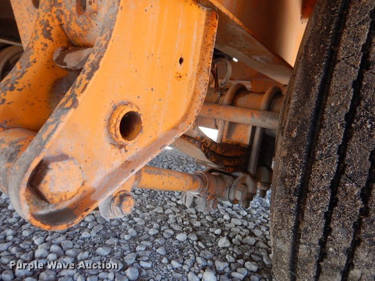 image for item IN9854 2005 Winston 40K  equipment trailer