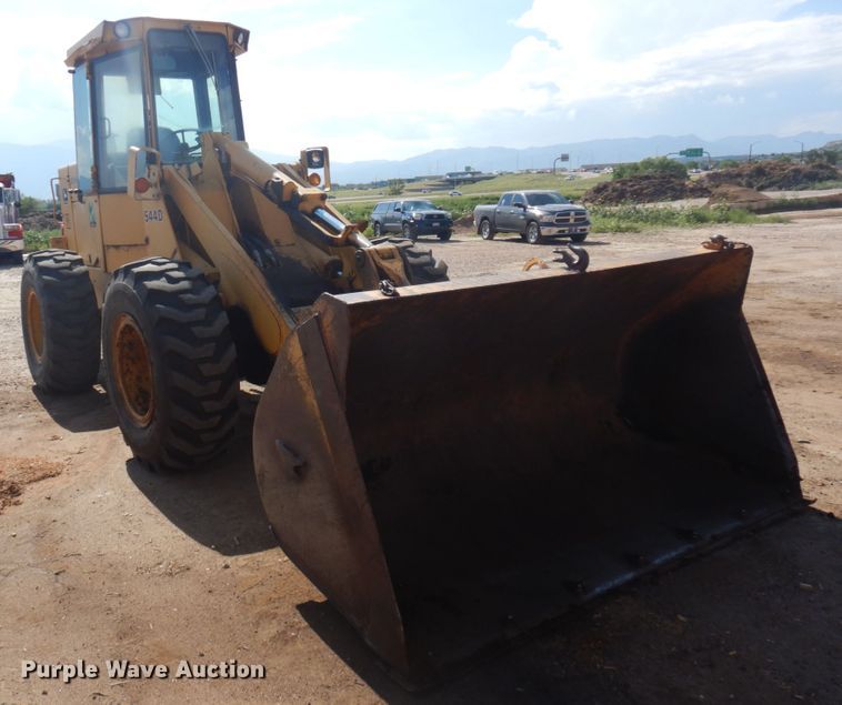 image for item IP9523 1986 John Deere 544D  wheel loader