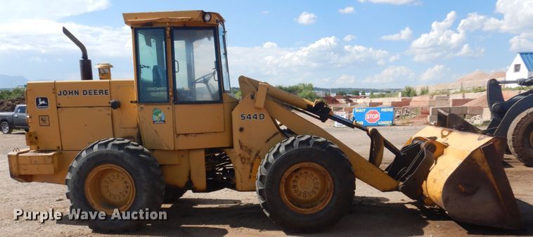 image for item IP9523 1986 John Deere 544D  wheel loader