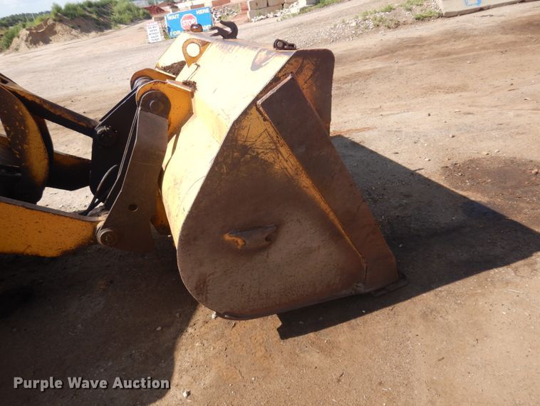 image for item IP9523 1986 John Deere 544D  wheel loader