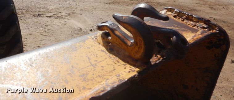 image for item IP9523 1986 John Deere 544D  wheel loader