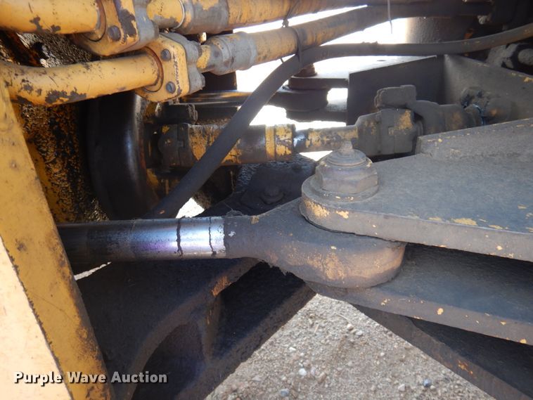 image for item IP9523 1986 John Deere 544D  wheel loader