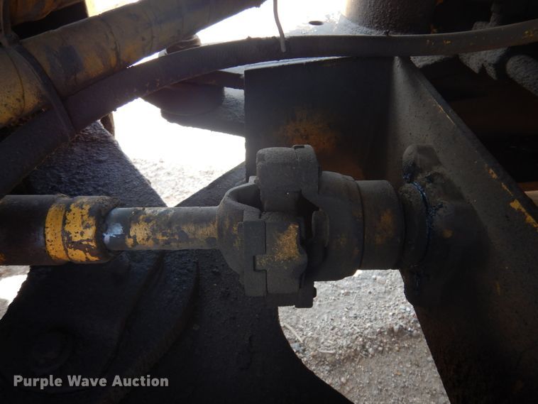 image for item IP9523 1986 John Deere 544D  wheel loader